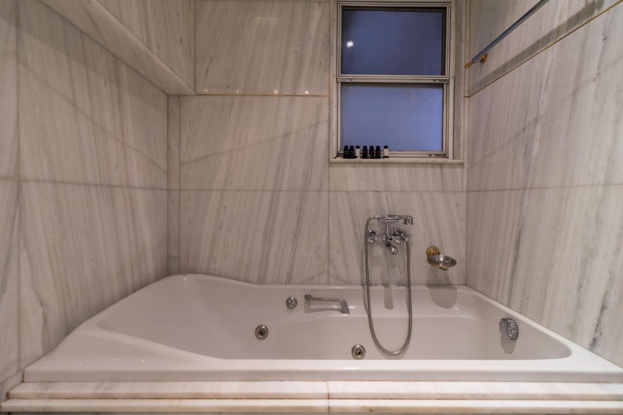 Deco Marble Apt With Acropolis View Athens Exterior photo